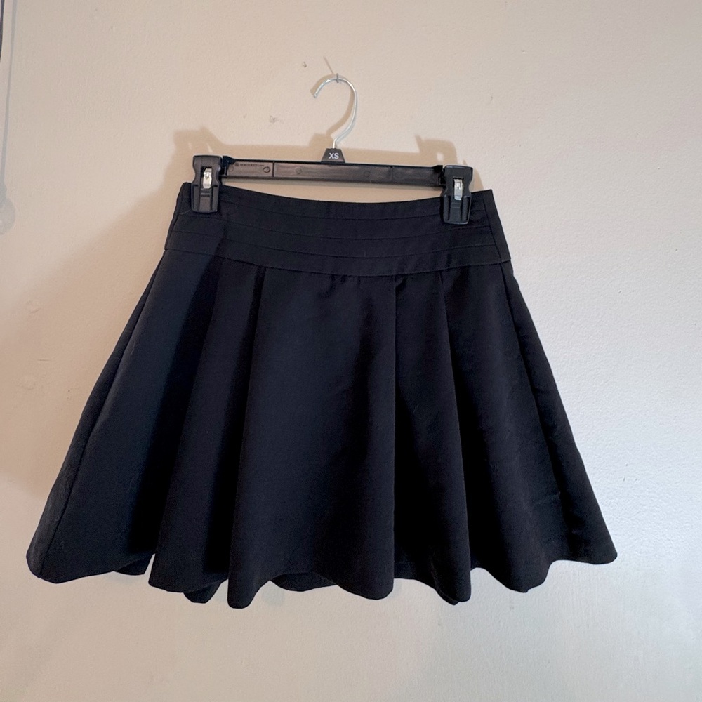 Forever 21 Black Skater Skirt Size Small
